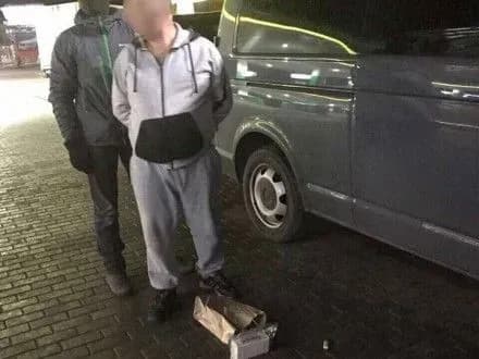 yu-lutsenko-sud-viznachiv-1-mln-grn-zastavi-pidzoryuvanomu-politseyskomu-khabarniku