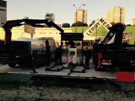 u-kmda-na-problemu-nezakonnikh-zapravok-reaguyut-vibirkovo-ta-neefektivno-i-miroshnichenko