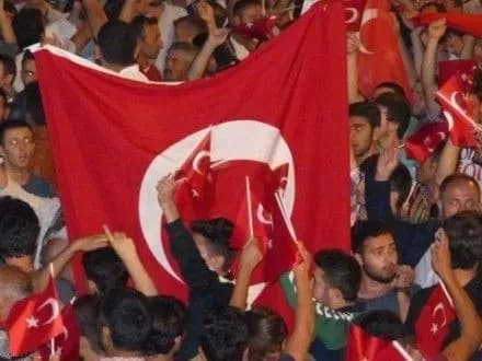 referendum-schodo-konstitutsiynoyi-reformi-pochavsya-v-turechchini