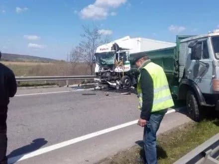 vnaslidok-dtp-na-trasi-kiyiv-odesa-zaginuv-cholovik