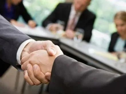 pidozryuvana-u-zavolodinni-derzhkoshtami-kompaniya-pbs-vigrala-tender-sluzhbi-avtodorig-ivano-frankivschini