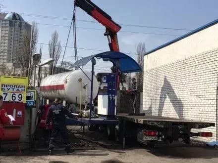 u-kiyevi-zalishilisya-ne-bilshe-10-nelegalnikh-agzp