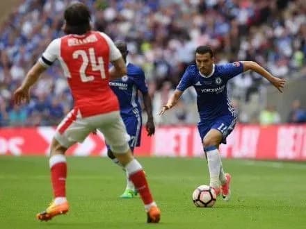 a-venger-zdobuv-somiy-kubok-angliyi-na-choli-arsenalu