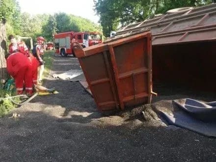 kamaz-skoyiv-nayizd-na-velosipedista-u-kropivnitskomu