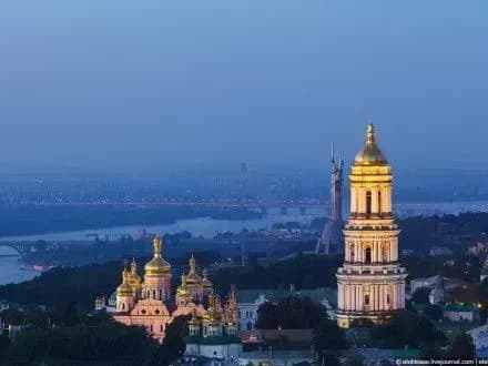 sogodni-v-kiyevi-bude-teplo-ta-khmarno