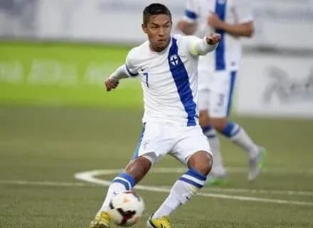 pivzakhisnik-finlyandiyi-vidznachiv-problemi-z-oboronoyu-u-zbirniy-ukrayini