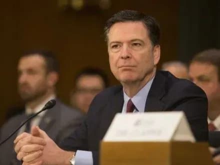 dzh-komi-poobitsyali-visokiy-gonorar-za-knigu