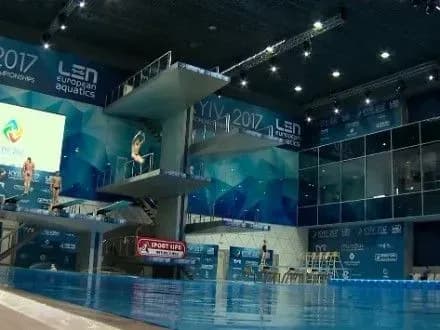 ukrayintsi-zavoyuvali-drugu-medal-na-domashnomu-chye-zi-stribkiv-u-vodu