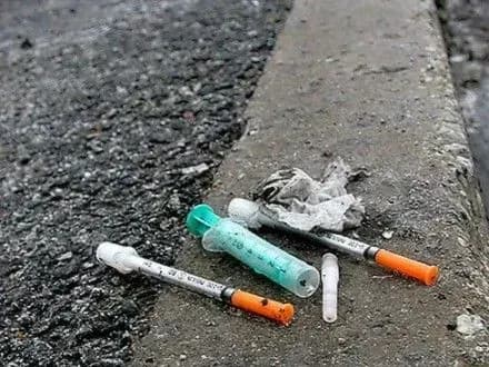 likarnyu-mozhut-oshtrafuvati-maksimum-na-500-grn-za-nenalezhnu-utilizatsiyu-shpritsiv-ekspert