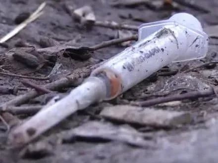 u-kropivnitskomu-tretyu-dobu-ne-mozhut-pribrati-stikhiyne-zvalische-vikoristanikh-shpritsiv