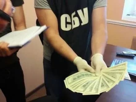 deputat-rayradi-na-zhitomirschini-namagavsya-pidkupiti-polkovnika-politsiyi