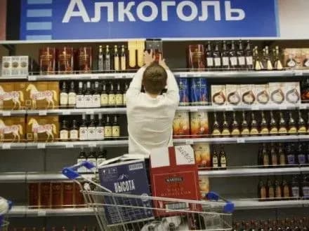 kiyivrada-ignoruye-rishennya-sudu-pro-skasuvannya-nichnoyi-zaboroni-na-prodazh-alkogolyu