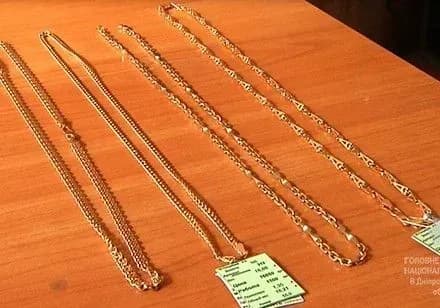 pograbuvannya-yuvelirnoyi-kramnitsi-zi-strilyaninoyu-v-operativnika-rozkrili-u-dnipri