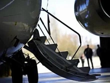 u-travni-wog-importuvav-2-8-tis-tonn-litovskogo-aviapaliva