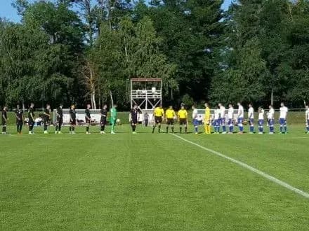 zorya-minimalno-peremogla-khorvatskiy-khayduk