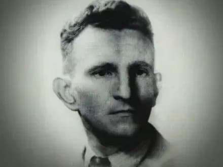 sbu-oprilyudnila-unikalni-arkhivni-dokumenti-pro-zhittya-r-shukhevicha