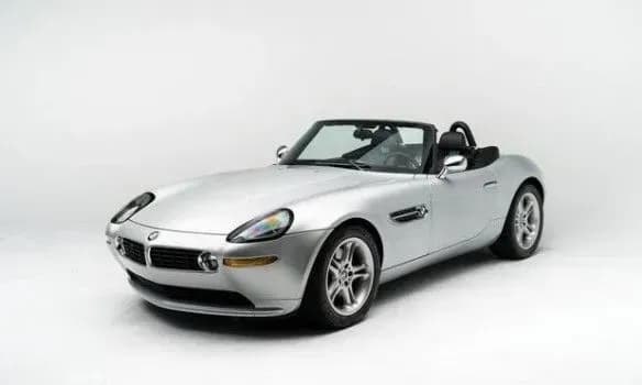 avtomobil-stiva-dzhobsa-prodadut-na-auktsioni