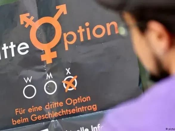 u-nimechchini-sud-dozvoliv-vnositi-do-reyestru-pro-narodzhennya-tretyu-stat