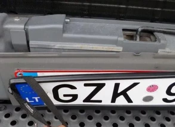 litva-rozpochala-perevirku-zakonnosti-vvezennya-do-ukrayini-avto-na-yevronomerakh