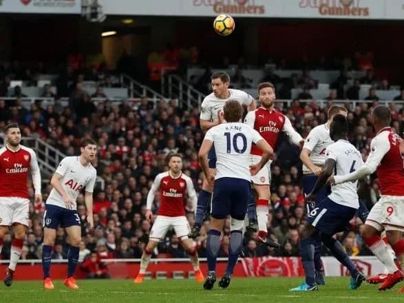 arsenal-peremig-totenkhem-u-londonskomu-derbi