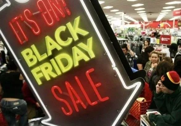 chorna-pyatnitsya-v-ukrayini-ekspert-rozpoviv-na-yaki-znizhki-rozrakhovuvati