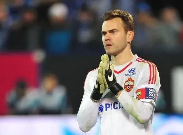 golkiper-tsska-perervav-rekordnu-seriyu-za-propuschenimi-golami-v-lch