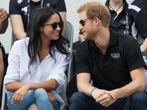 prints-garri-odruzhuyetsya-navesni