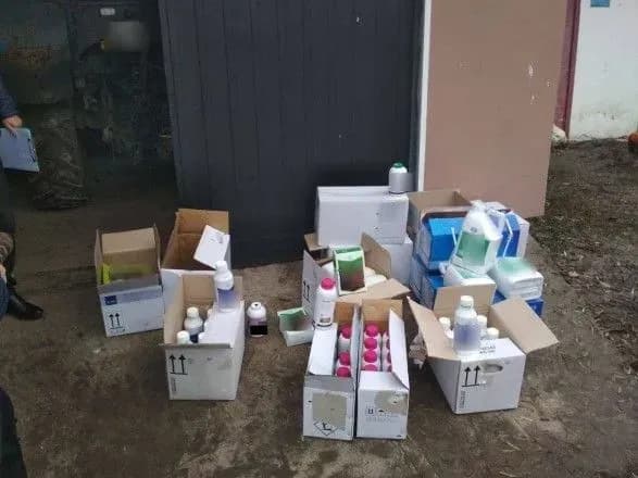 na-volini-vikrili-pidpilniy-tsekh-z-fasuvannya-pestitsidiv