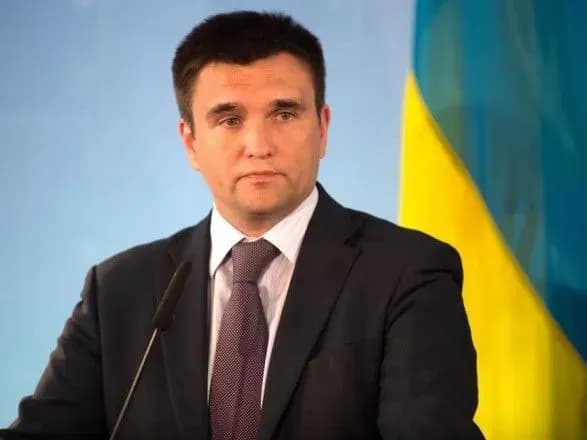 klimkin-vidpoviv-novomu-premyeru-polschi-ukrayintsi-ryatuyut-polsku-ekonomiku