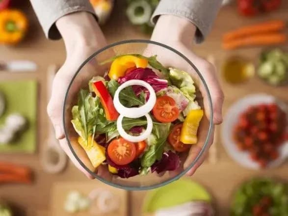 moz-prezentuvalo-zdorovu-tarilku-dlya-naselennya