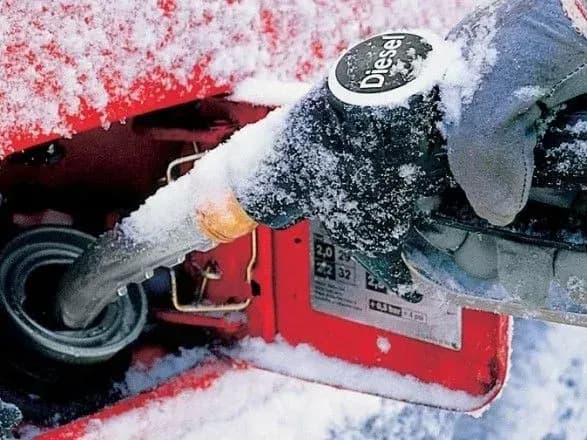 wog-postaviv-v-ukrayinu-1-4-tis-tonn-arktichnogo-paliva-z-finlyandiyi