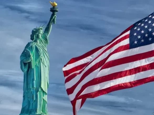 u-ssha-posilili-pravila-schodo-vizovogo-rezhimu