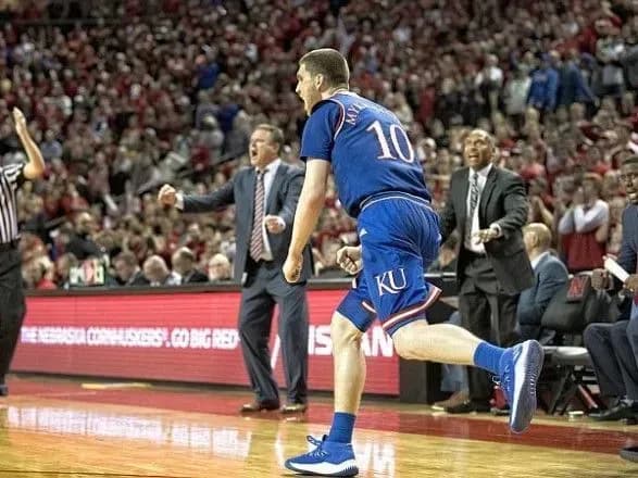 vluchniy-kidok-mikhaylyuka-dopomig-bk-kanzas-otrimati-peremogu