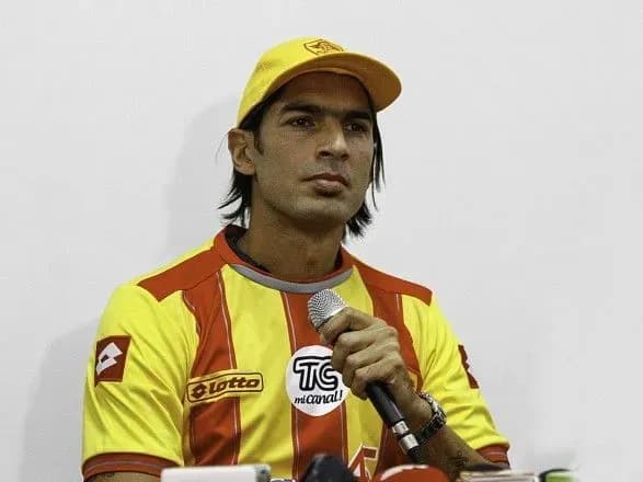 eks-gravets-zbirnoyi-urugvayu-vstanoviv-svitoviy-rekord-za-kilkistyu-klubiv