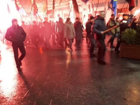 u-zhitomiri-vidbulas-smoloskipna-khoda-na-chestya-dnya-narodzhennya-stepana-banderi