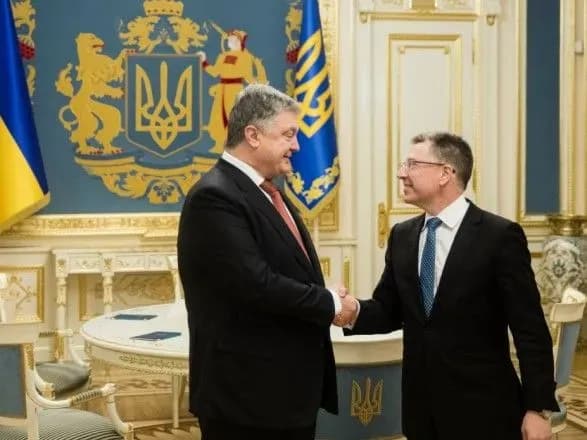 poroshenko-i-volker-obgovorili-vidnovlennya-teritorialnoyi-tsilisnosti-ukrayini