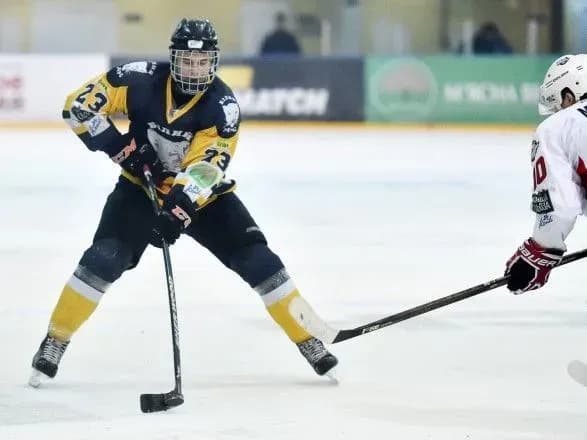 predstavnikiv-trokh-klubiv-nazvano-kraschimi-gravtsyami-misyatsya-v-ukhl