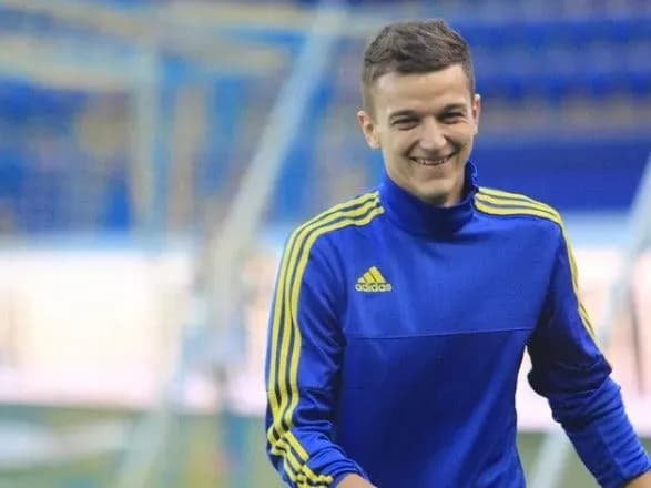 fk-chornomorets-uklav-kontrakti-z-chotirma-futbolistami