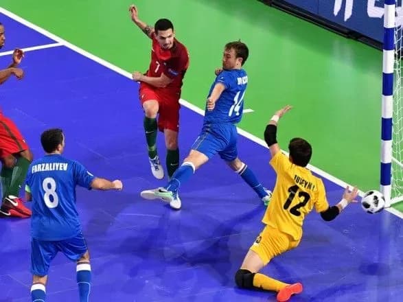 stali-vidomi-pivfinalni-pari-chye-z-futzalu