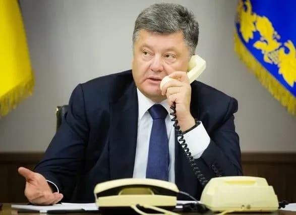 poroshenko-rozpoviv-pro-scho-telefonom-govoriv-z-putinim