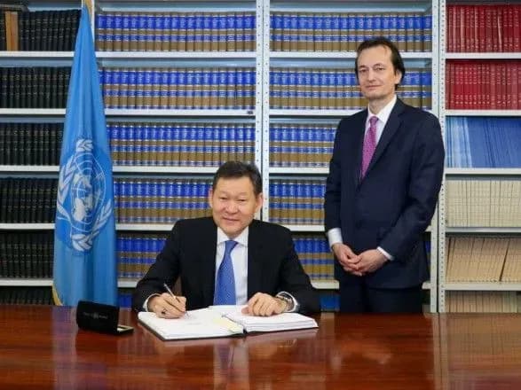 kazakhstan-pidpisav-dogovir-pro-zaboronu-yadernoyi-zbroyi