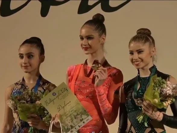 ukrayinski-gimnastki-viboroli-pyat-medaley-na-zmagannyakh-u-latviyi