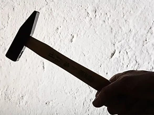 bili-molotkami-po-golovi-v-tsentri-chernivtsiv-napali-na-aktivista