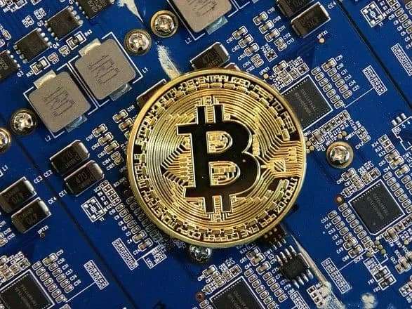 mayning-khochut-viznati-v-ukrayini-vidom-ekonomichnoyi-diyalnosti