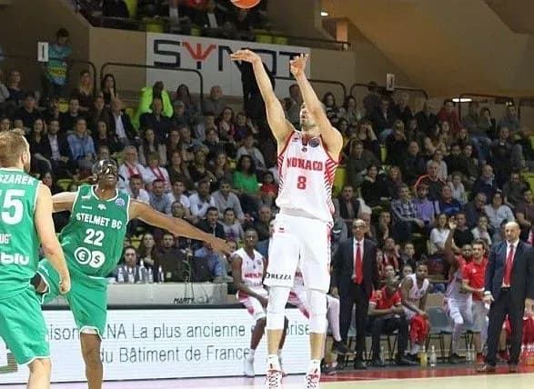 basketbolist-zbirnoyi-ukrayini-dopomig-monako-viyti-u-chvertfinal-ligi-chempioniv