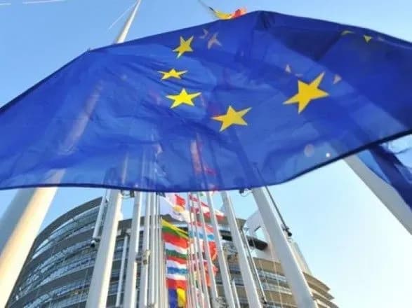 otruyennya-shpiguna-pyat-krayin-gotuyutsya-vislati-rosiyskikh-diplomativ