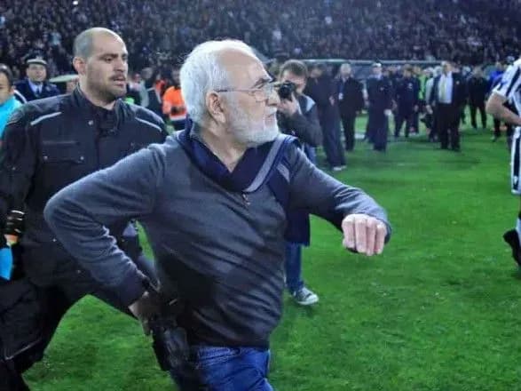 rosiyskogo-prezidenta-fk-paok-diskvalifikuvali-na-tri-roki