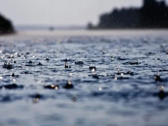 prognoz-sinoptikiv-kviten-v-ukrayini-pochnetsya-grozoyu