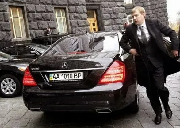 deklaratsiya-khomutinnika-50-mln-grn-dividendiv-ta-19-5-mln-grn-bankivskikh-protsentiv