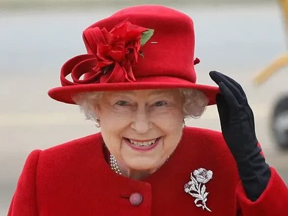 zmi-koroleva-yelizaveta-ii-znyalasya-u-filmi-pro-ekologichni-problemi